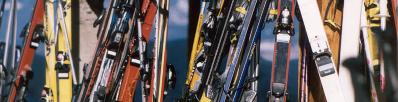 noleggio sci e snowboard in val di fassa